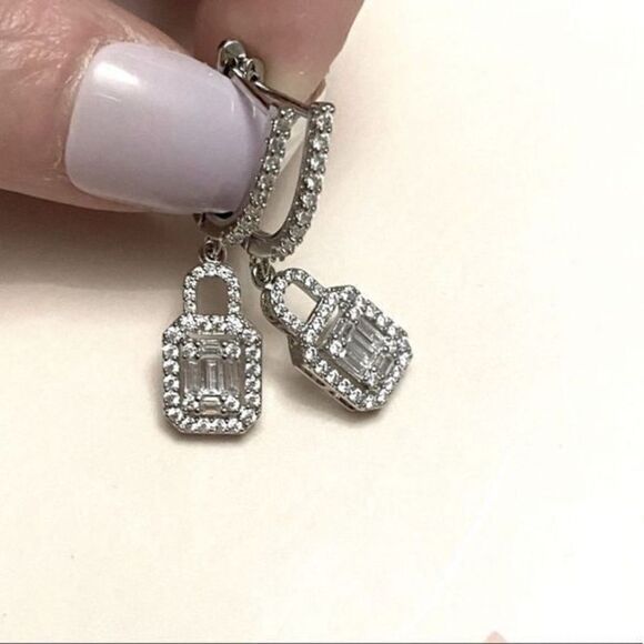 The Gatsby Earring drop in silver & zirconium drop earrings - Picture 2 of 6